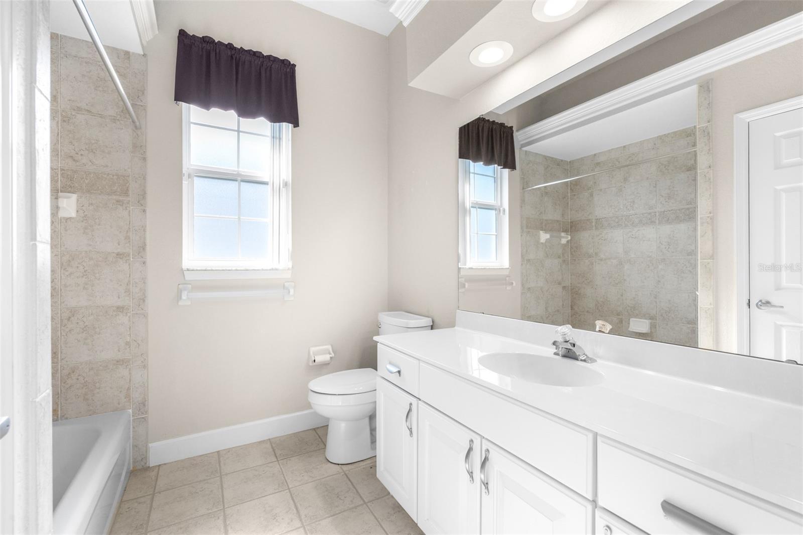 2636 HUNTINGTON HILLS DR, LAKELAND, FL, 33810