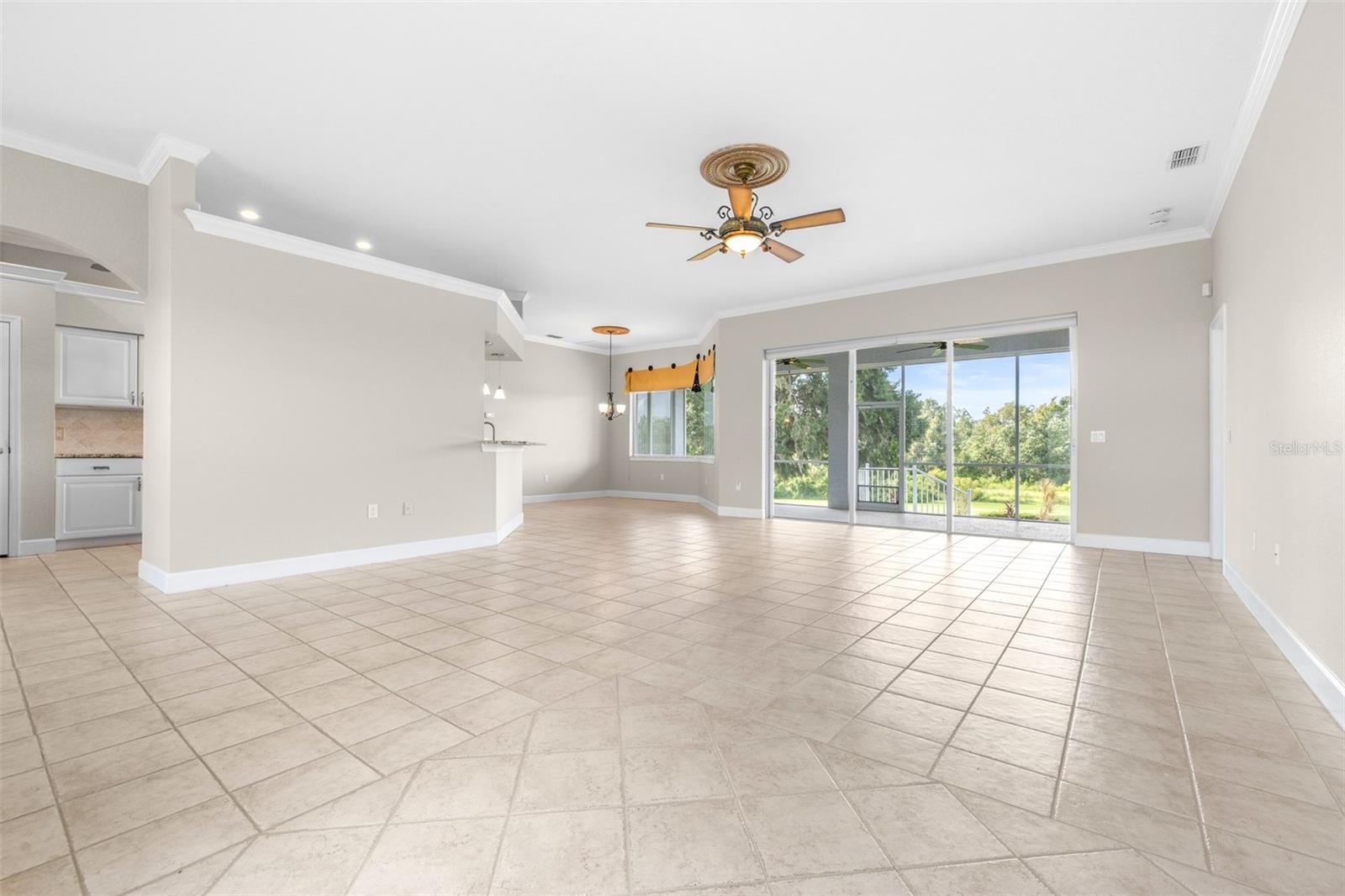 2636 HUNTINGTON HILLS DR, LAKELAND, FL, 33810