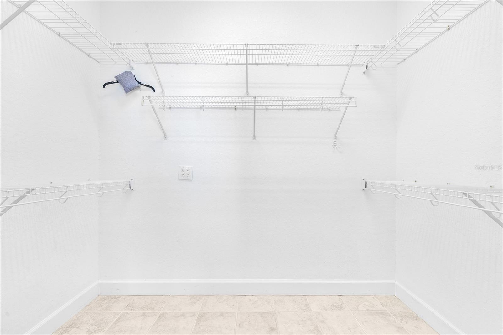 2636 HUNTINGTON HILLS DR, LAKELAND, FL, 33810