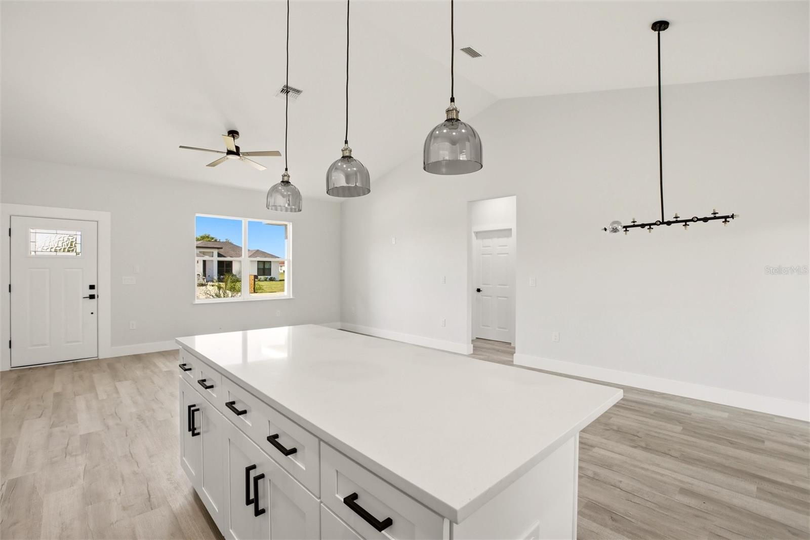 1313 BLUE HERON DR, SEBRING, FL, 33876