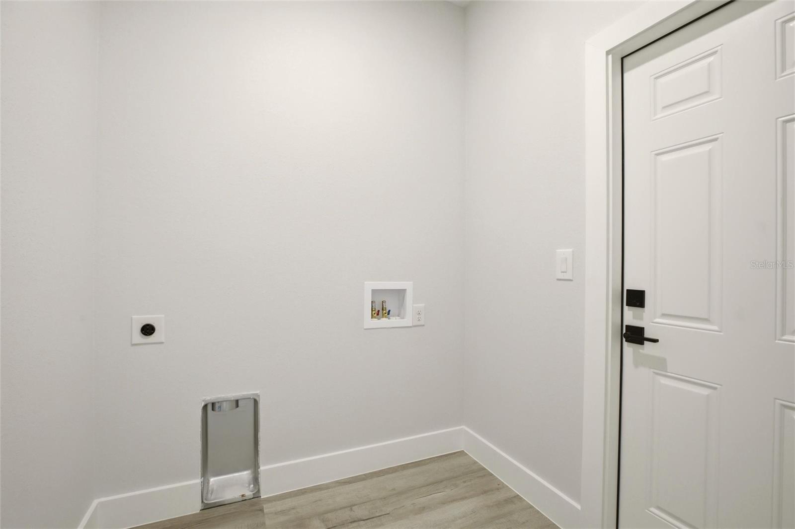 1313 BLUE HERON DR, SEBRING, FL, 33876