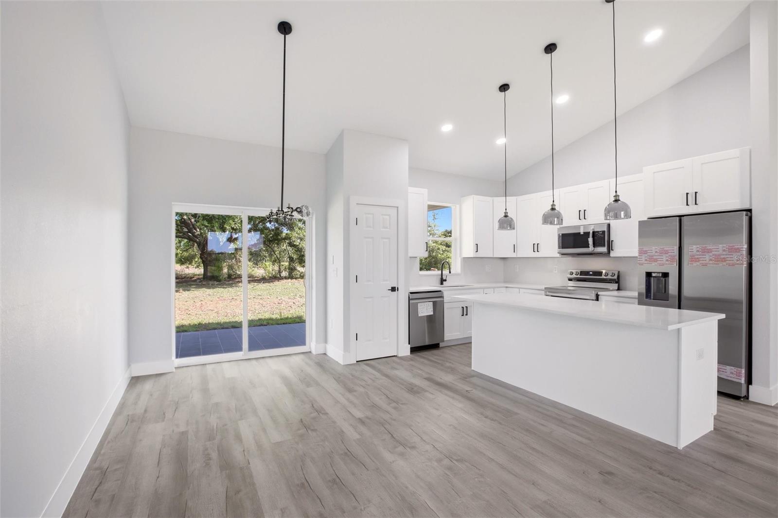 1313 BLUE HERON DR, SEBRING, FL, 33876