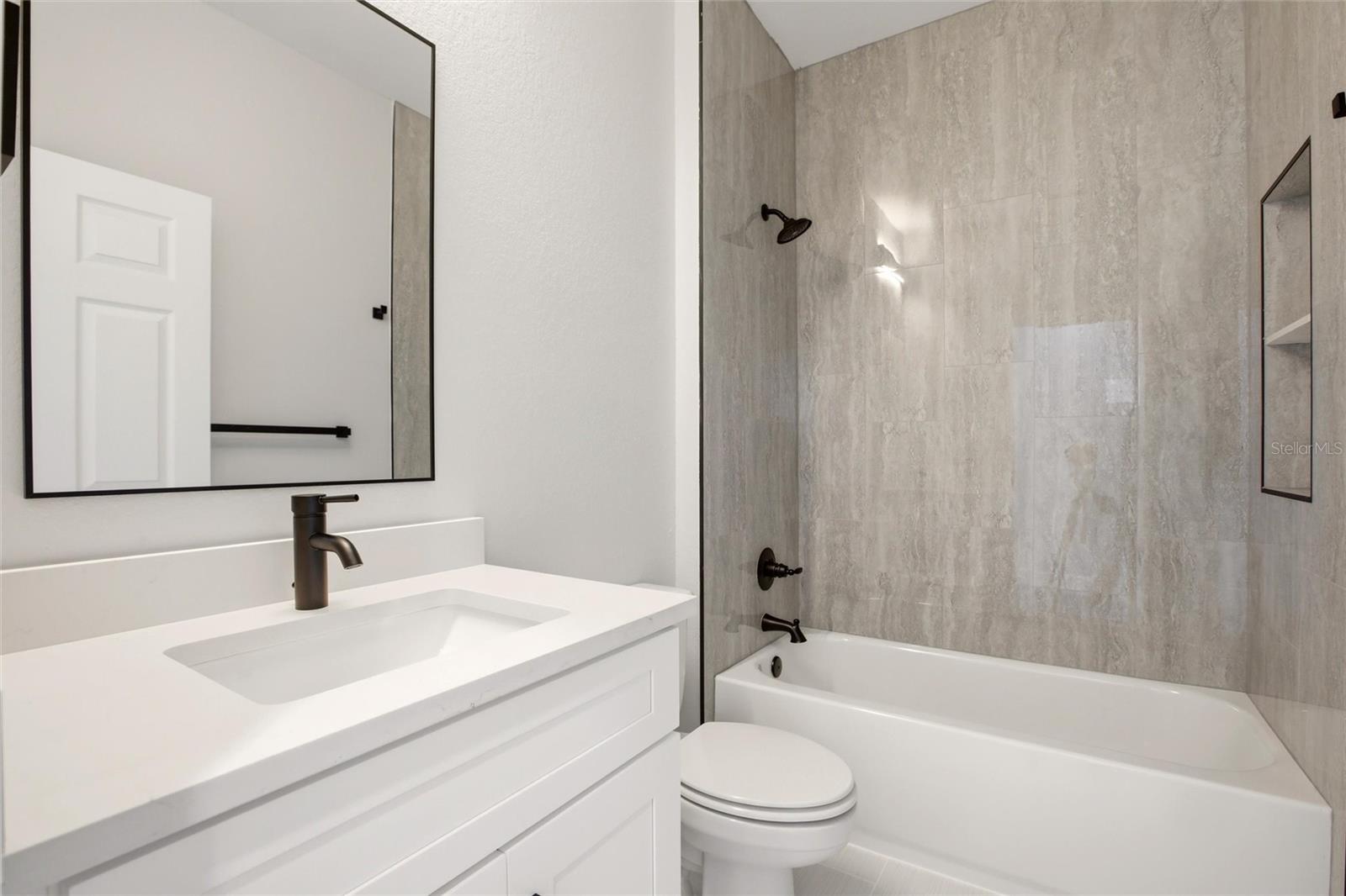 1313 BLUE HERON DR, SEBRING, FL, 33876