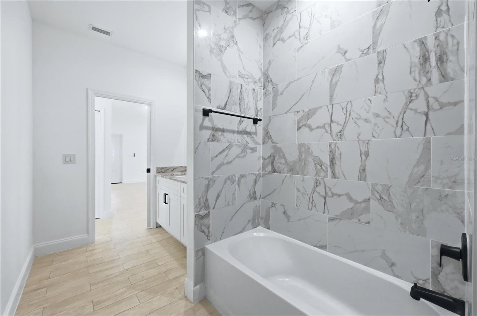 8 BANK CT, PLACIDA, FL, 33946