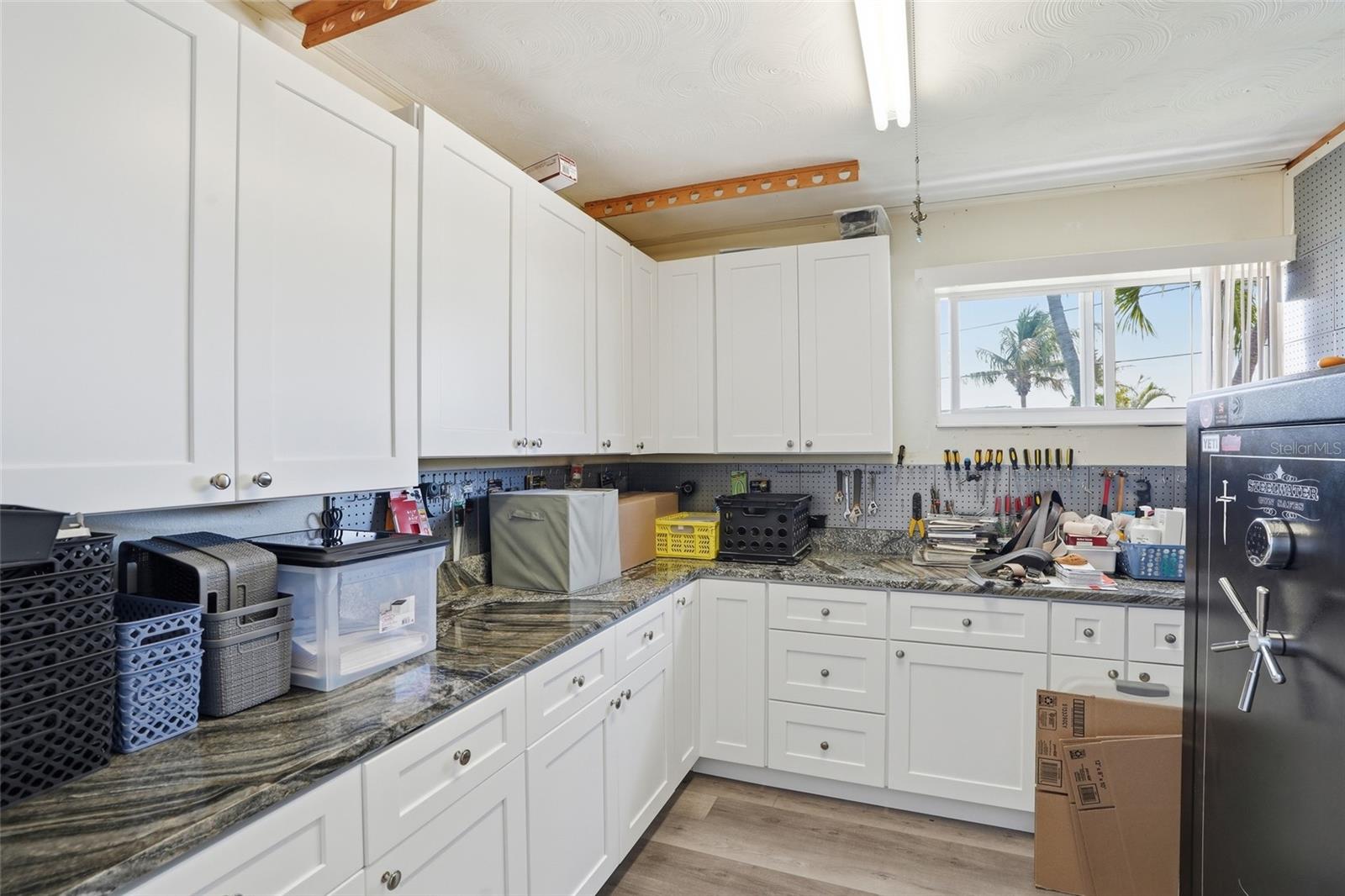 300 DELIDO CT, PUNTA GORDA, FL, 33950