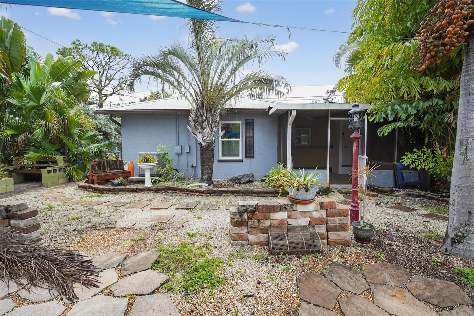 8301 RIVERSIDE DR NE, ST PETERSBURG, FL, 33702