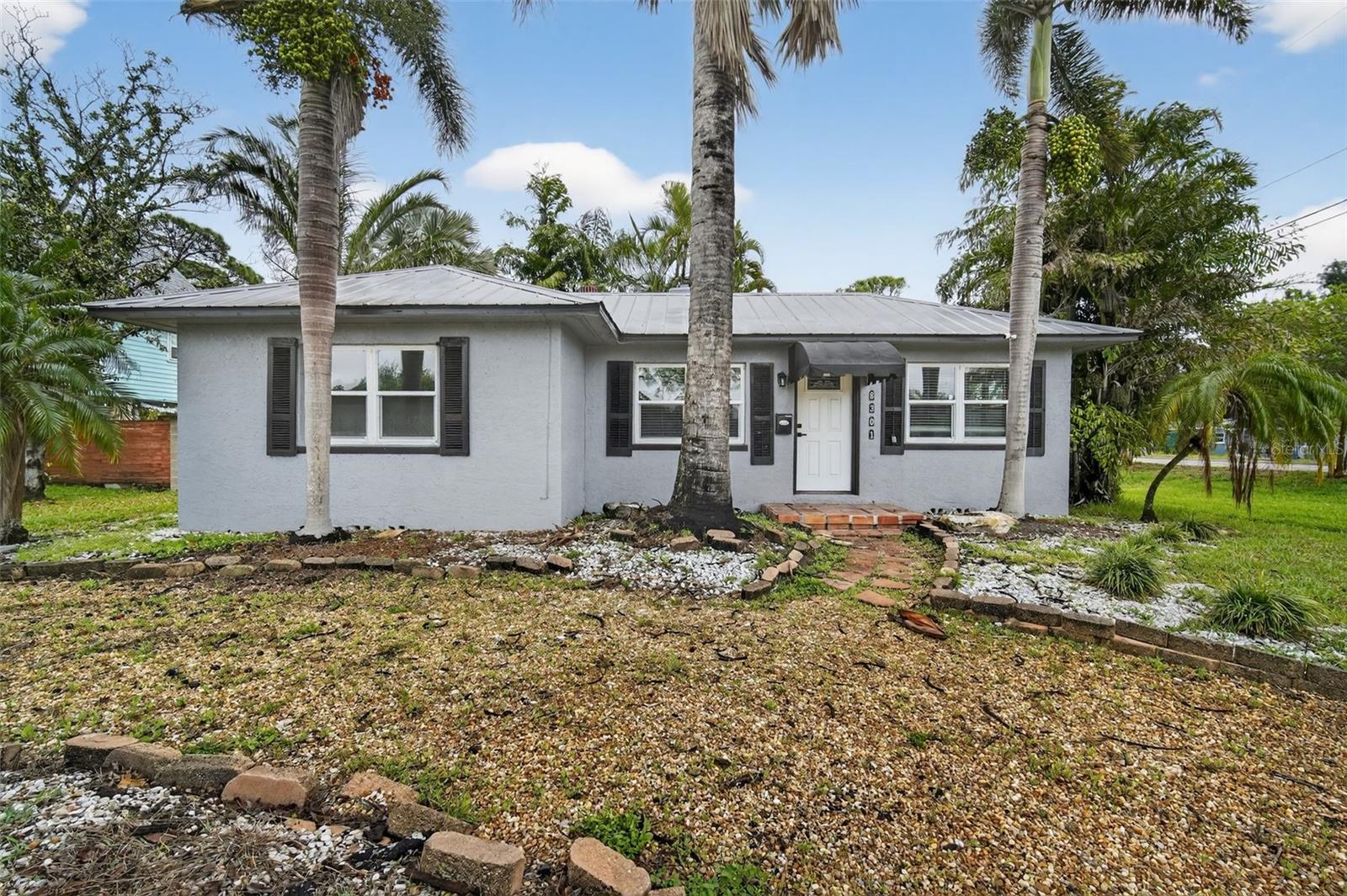 8301 RIVERSIDE DR NE, ST PETERSBURG, FL, 33702