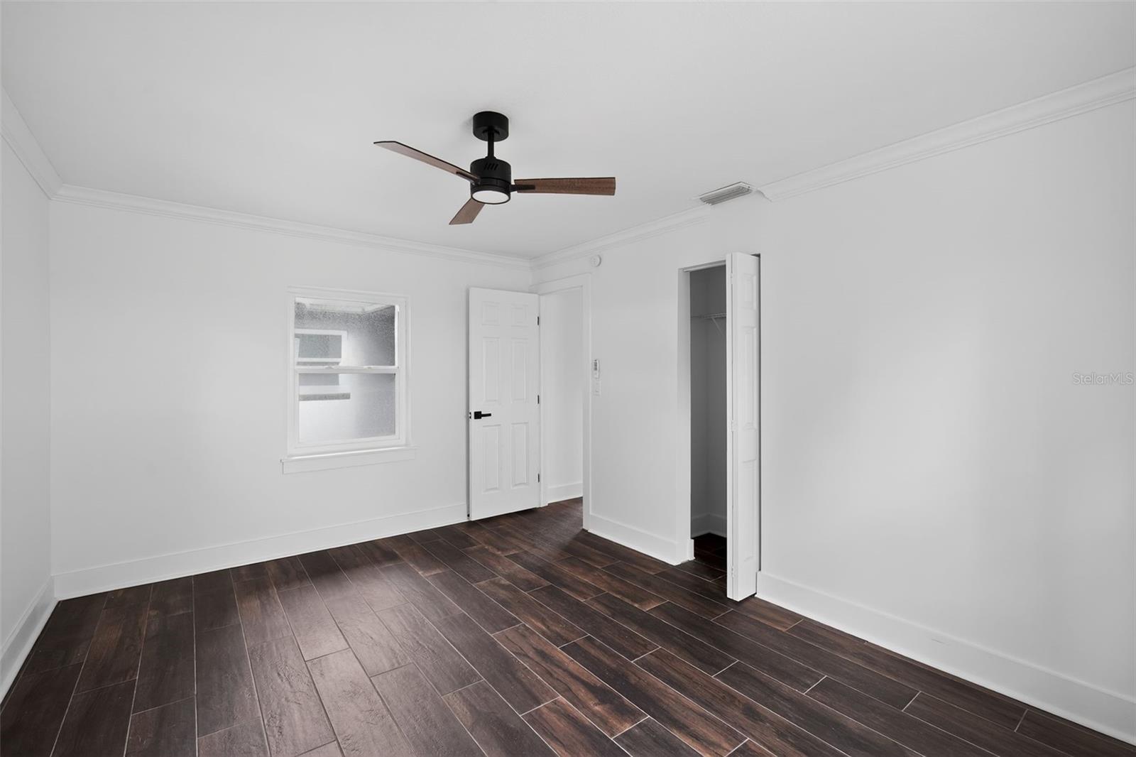 8301 RIVERSIDE DR NE, ST PETERSBURG, FL, 33702