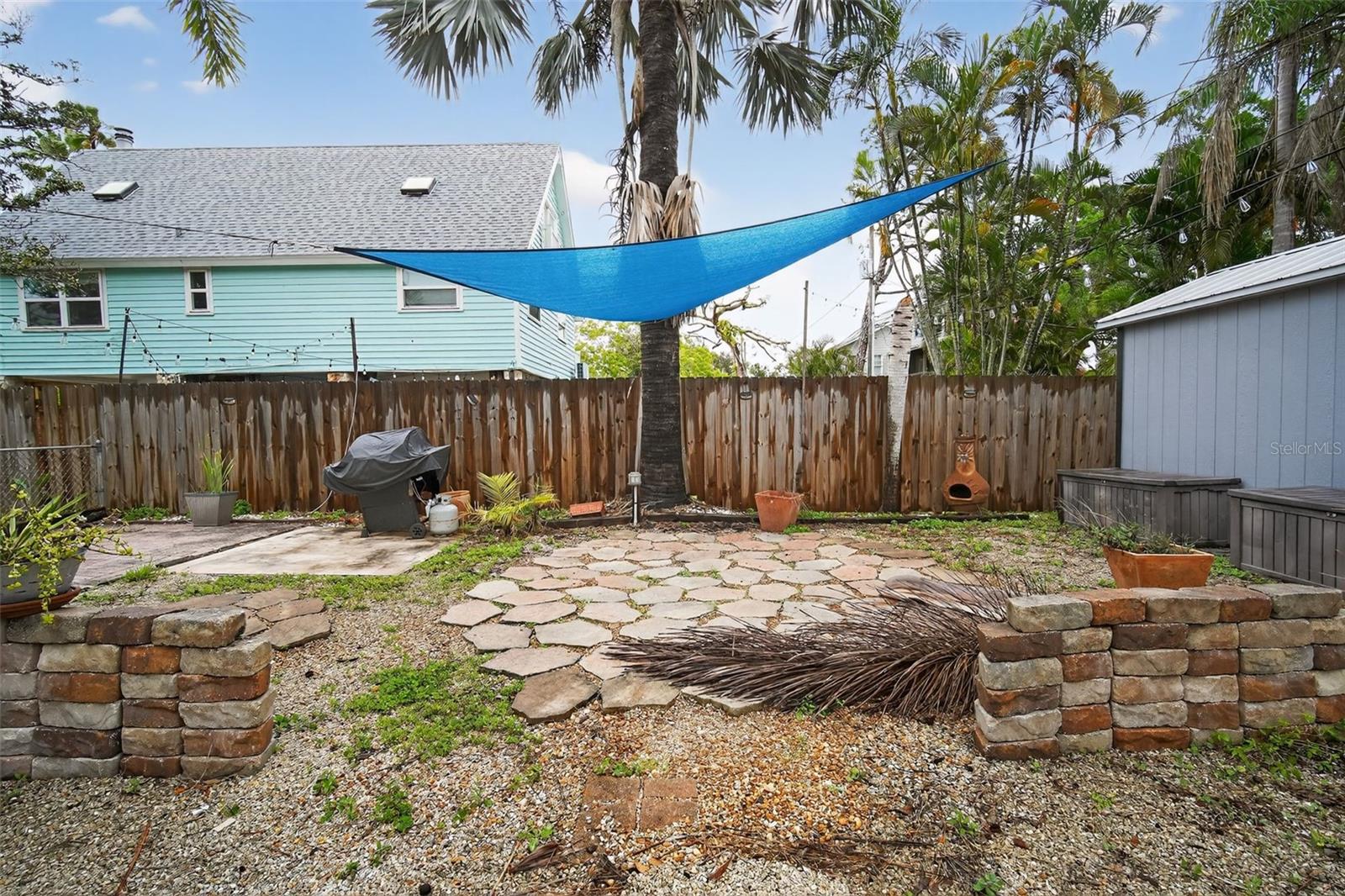 8301 RIVERSIDE DR NE, ST PETERSBURG, FL, 33702