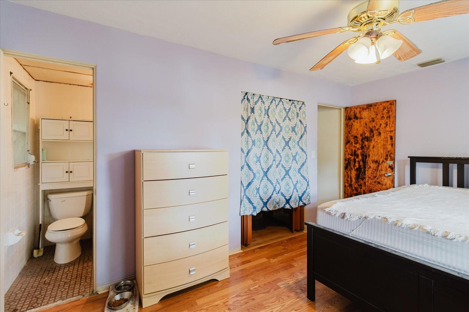 8300 54TH ST N, PINELLAS PARK, FL, 33781