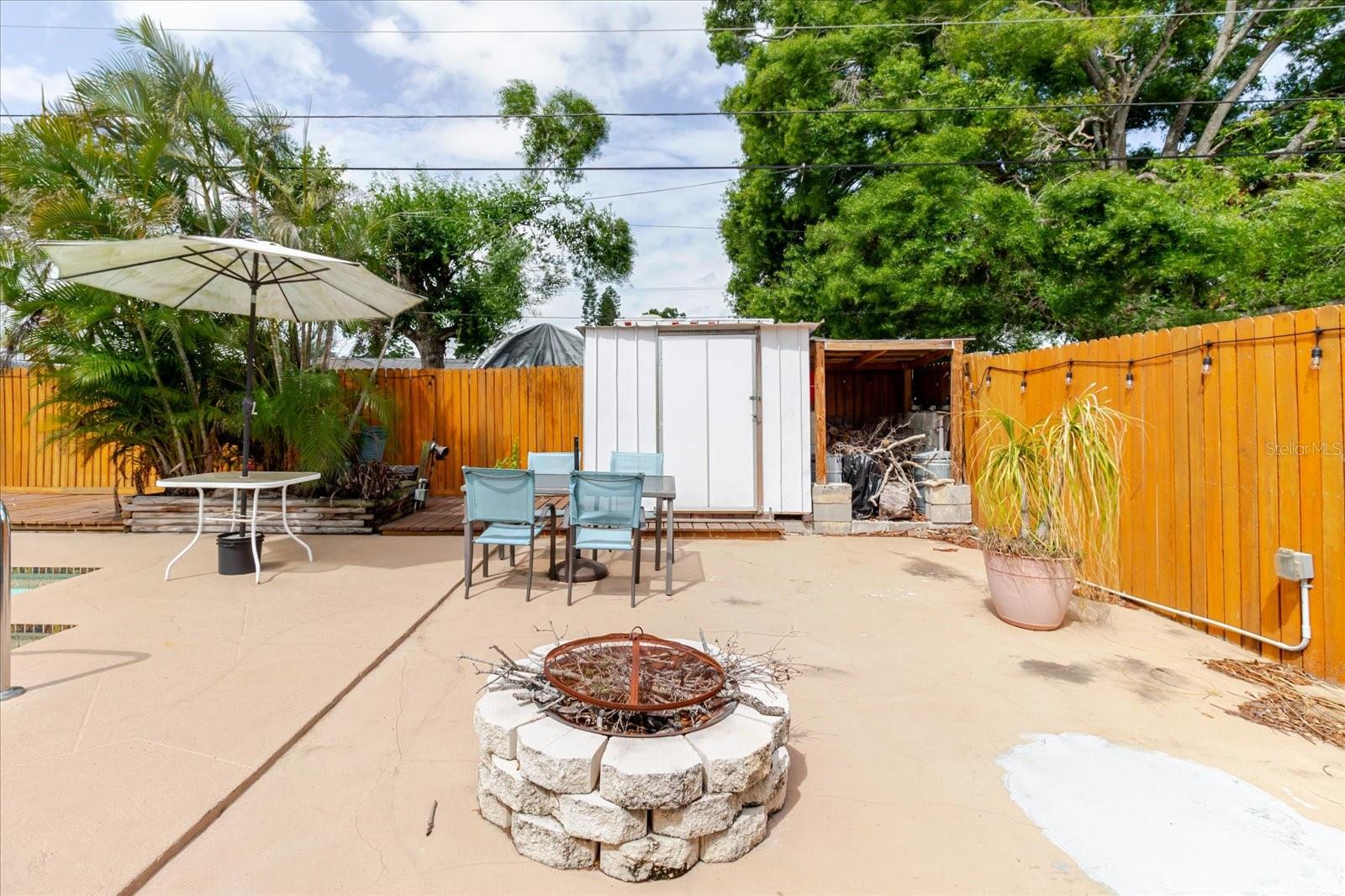 8300 54TH ST N, PINELLAS PARK, FL, 33781