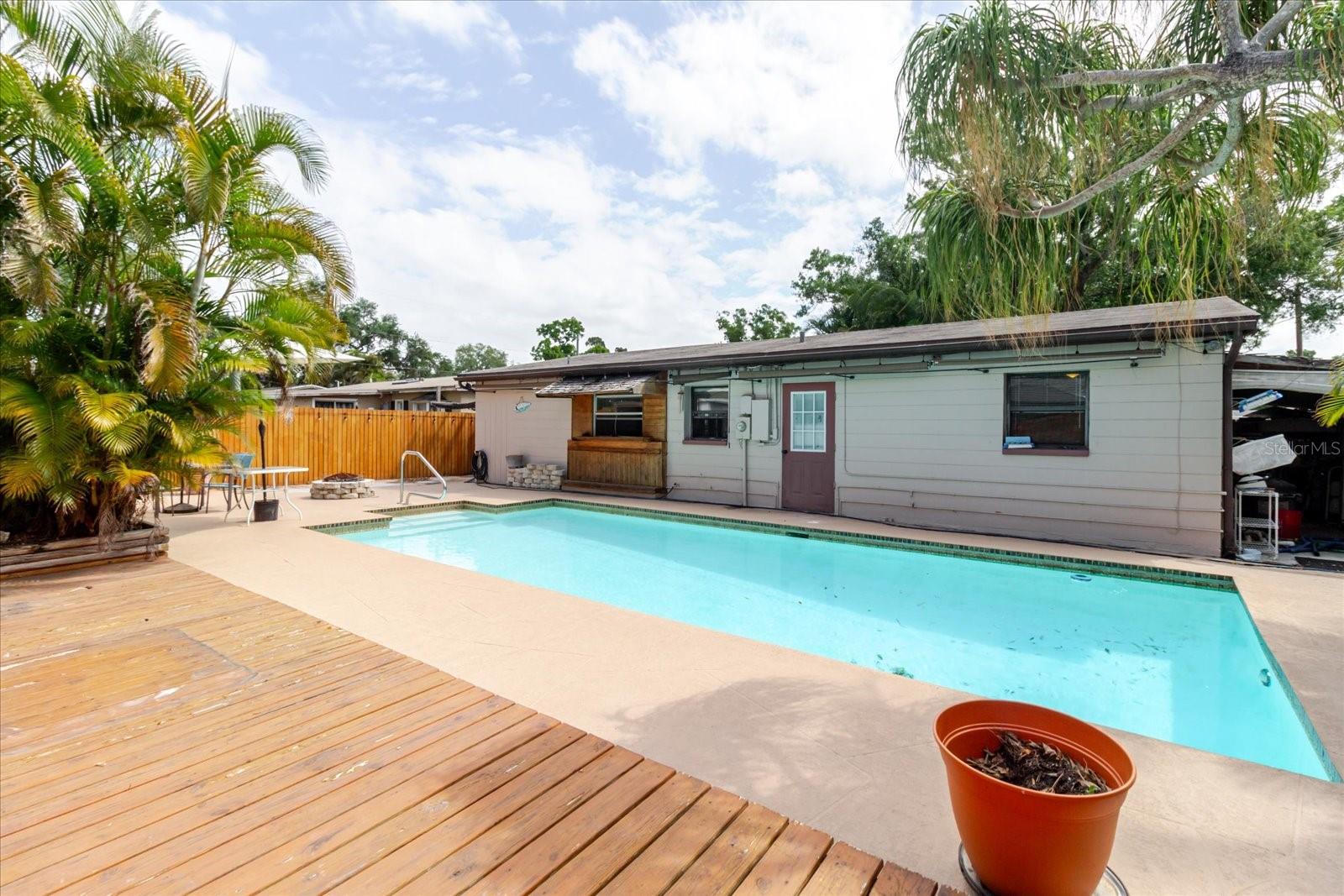 8300 54TH ST N, PINELLAS PARK, FL, 33781