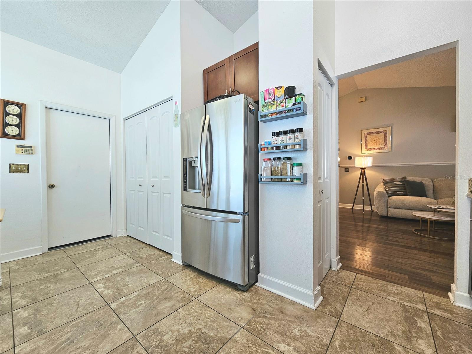 1212 ETCHFIELD CIR, BRANDON, FL, 33511