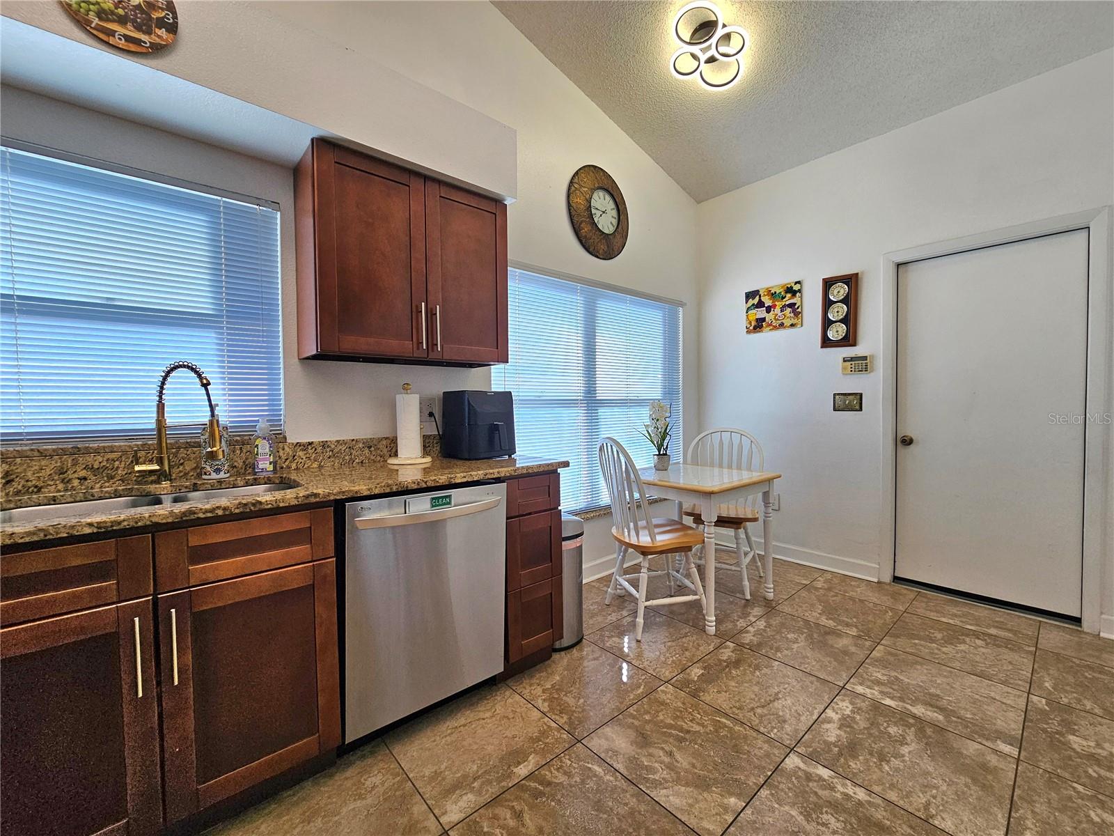 1212 ETCHFIELD CIR, BRANDON, FL, 33511