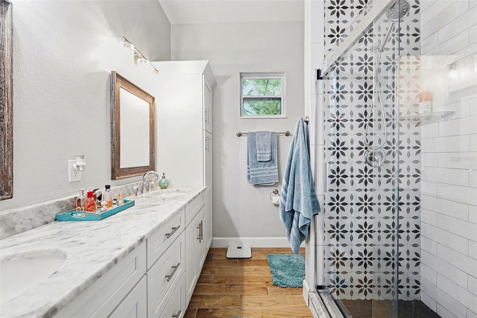 3409 E POWHATAN AVE, TAMPA, FL, 33610