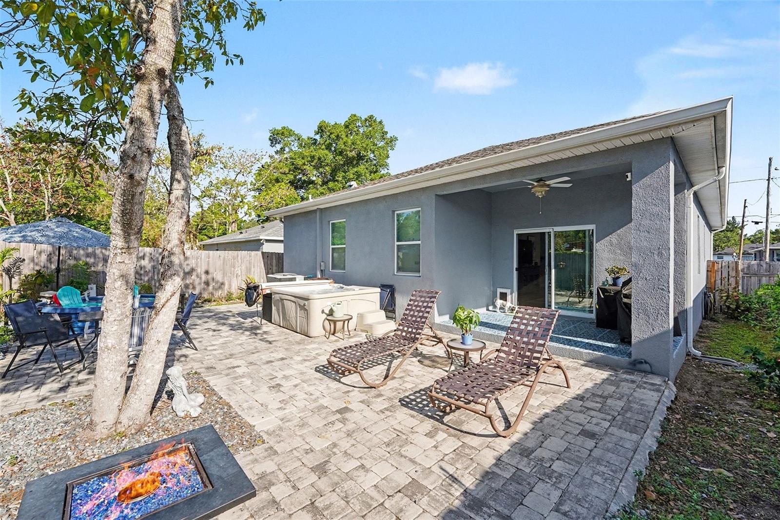 3409 E POWHATAN AVE, TAMPA, FL, 33610