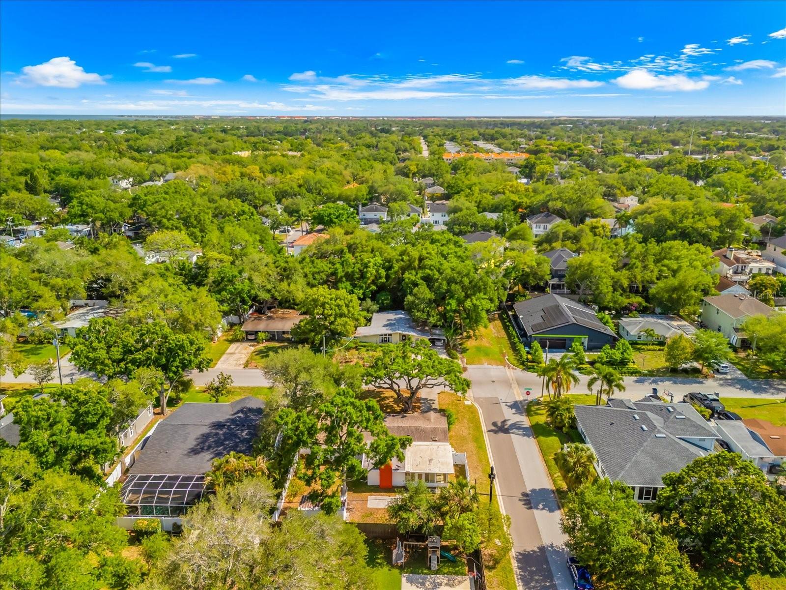 3315 W BEAUMONT ST, TAMPA, FL, 33611