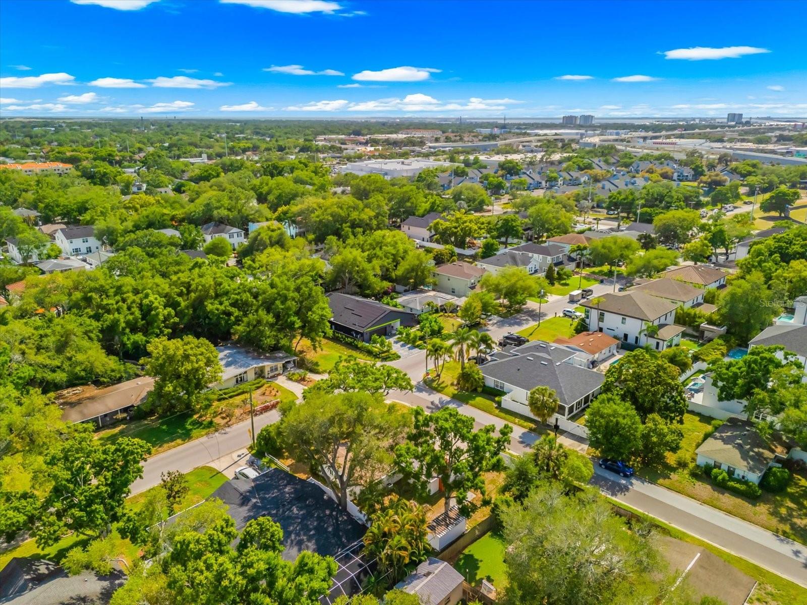 3315 W BEAUMONT ST, TAMPA, FL, 33611