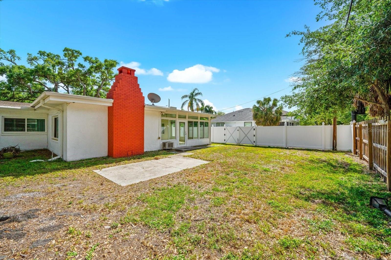 3315 W BEAUMONT ST, TAMPA, FL, 33611