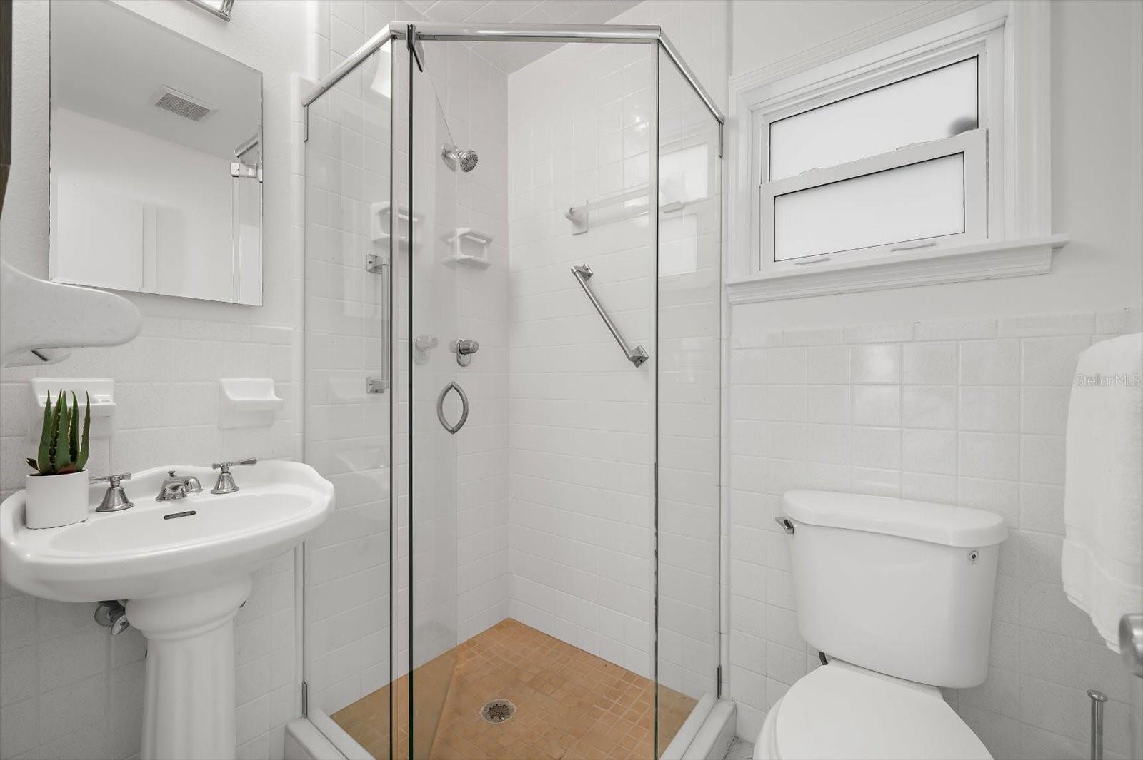 3315 W BEAUMONT ST, TAMPA, FL, 33611