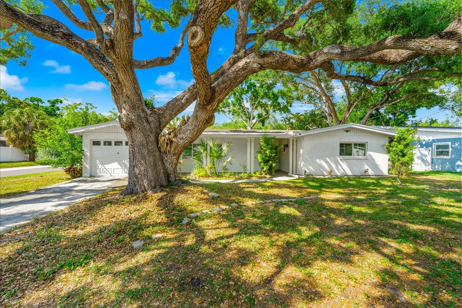 3315 W BEAUMONT ST, TAMPA, FL, 33611