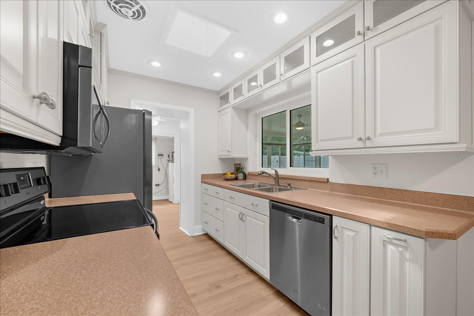 3315 W BEAUMONT ST, TAMPA, FL, 33611