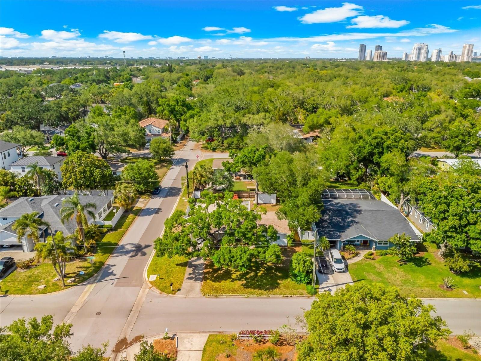 3315 W BEAUMONT ST, TAMPA, FL, 33611