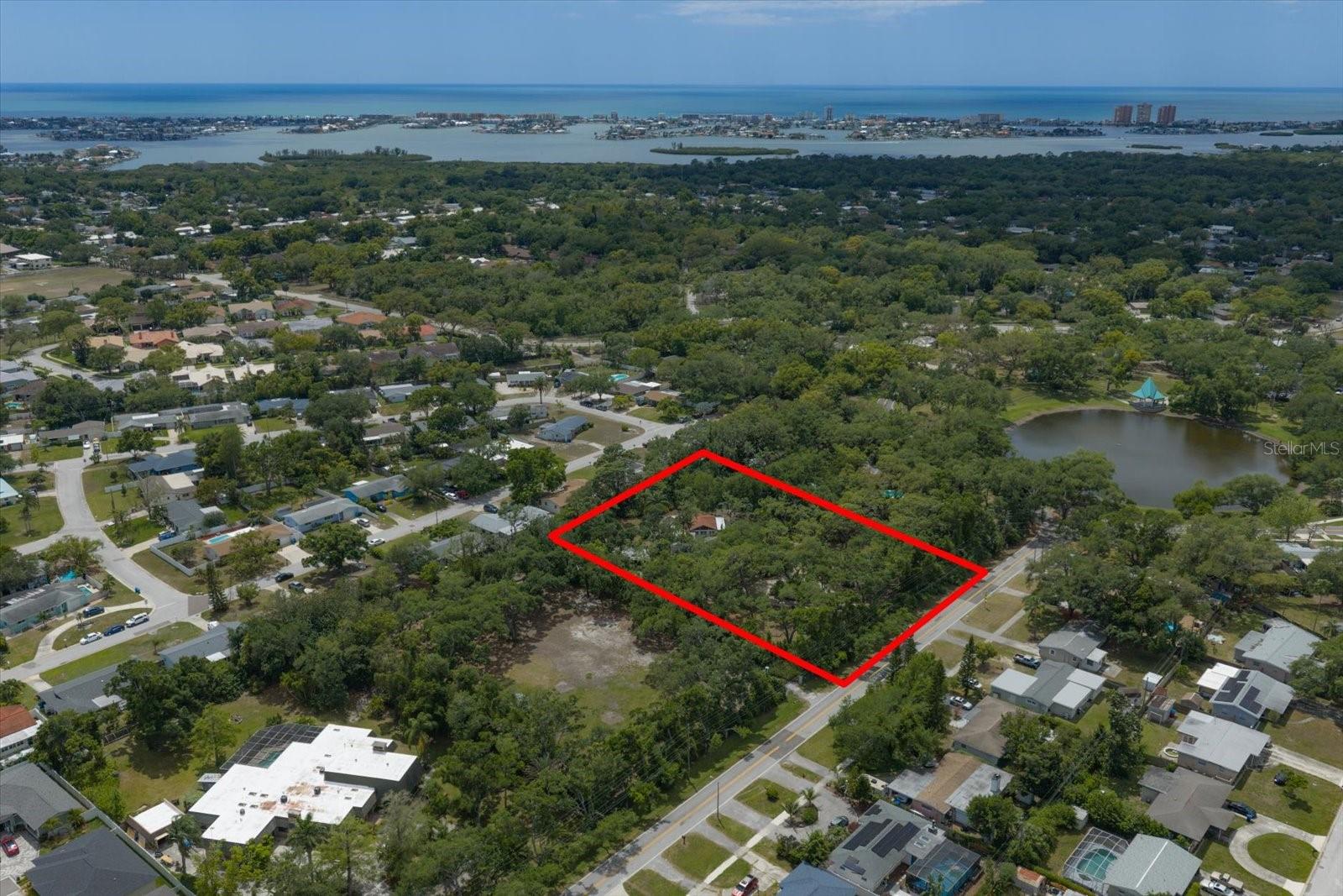 11496 74TH AVE, SEMINOLE, FL, 33772