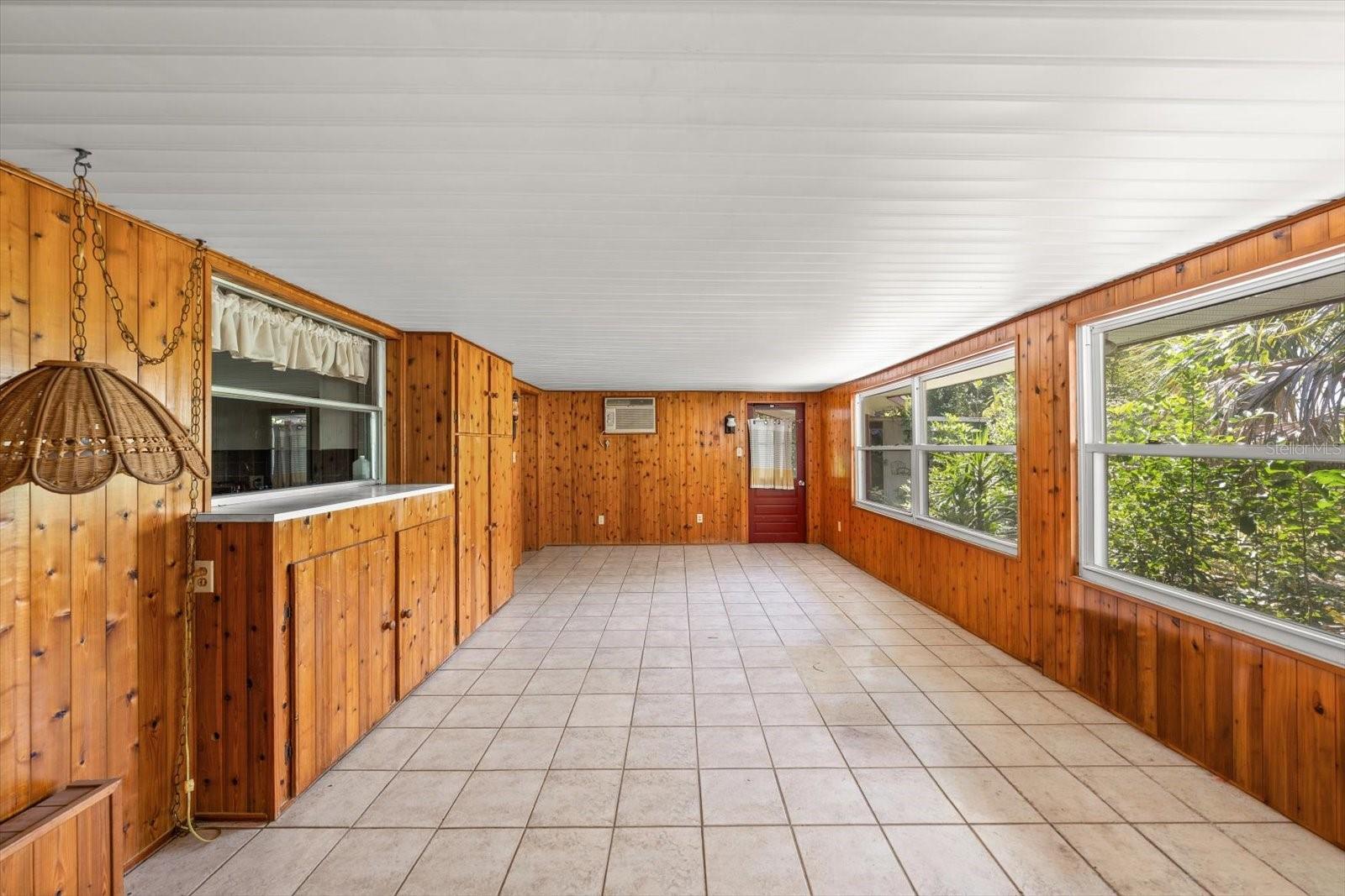 11496 74TH AVE, SEMINOLE, FL, 33772