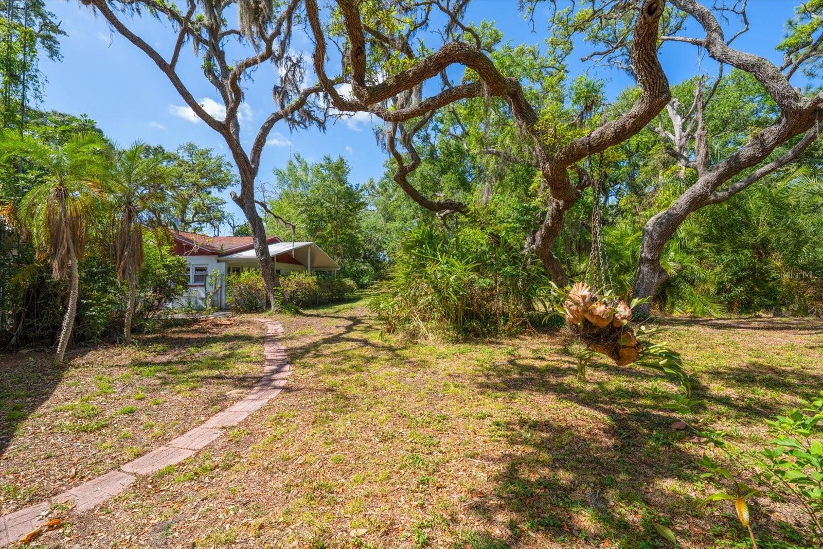 11496 74TH AVE, SEMINOLE, FL, 33772