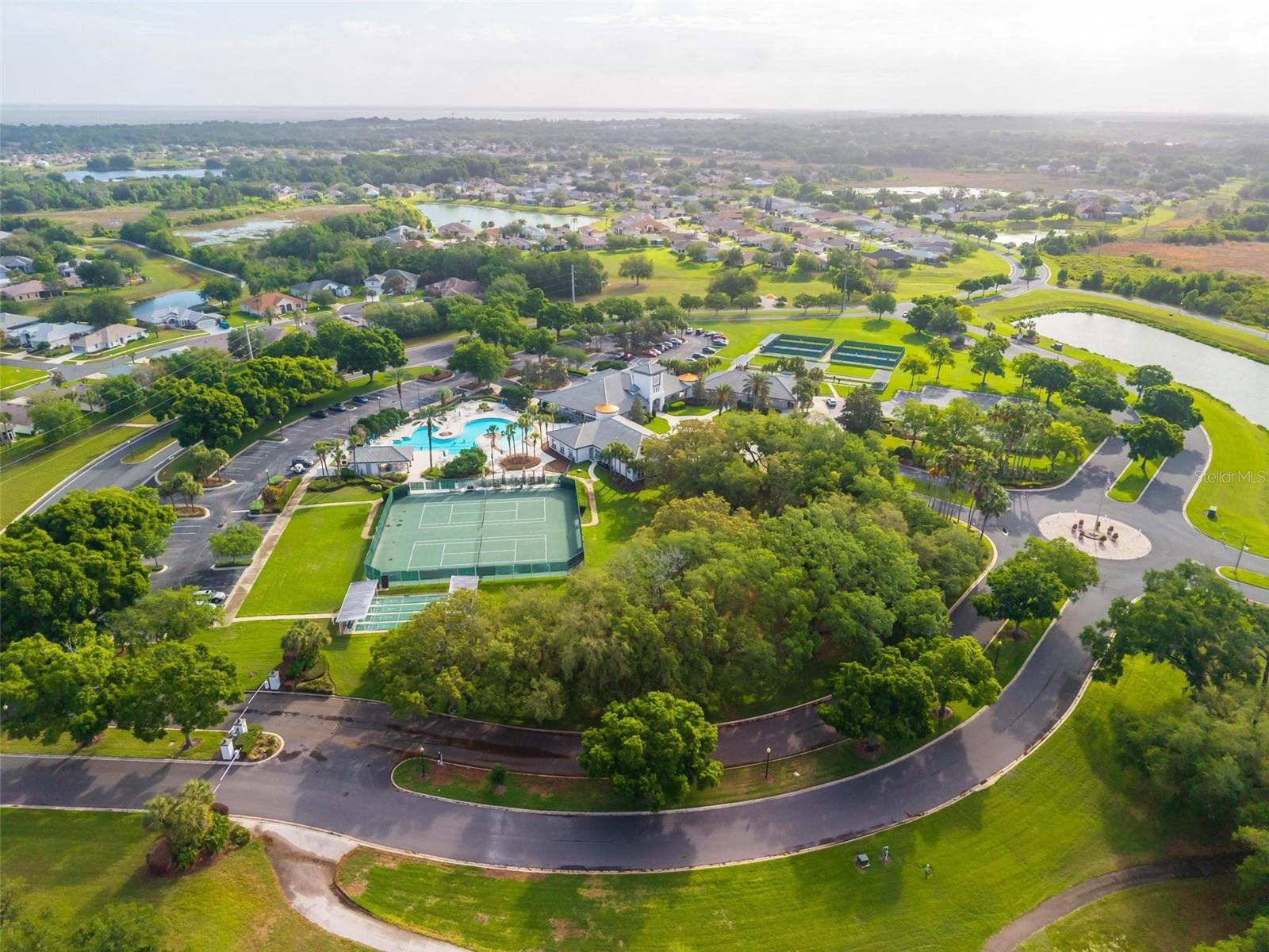 26908 HONEYMOON AVE, LEESBURG, FL, 34748