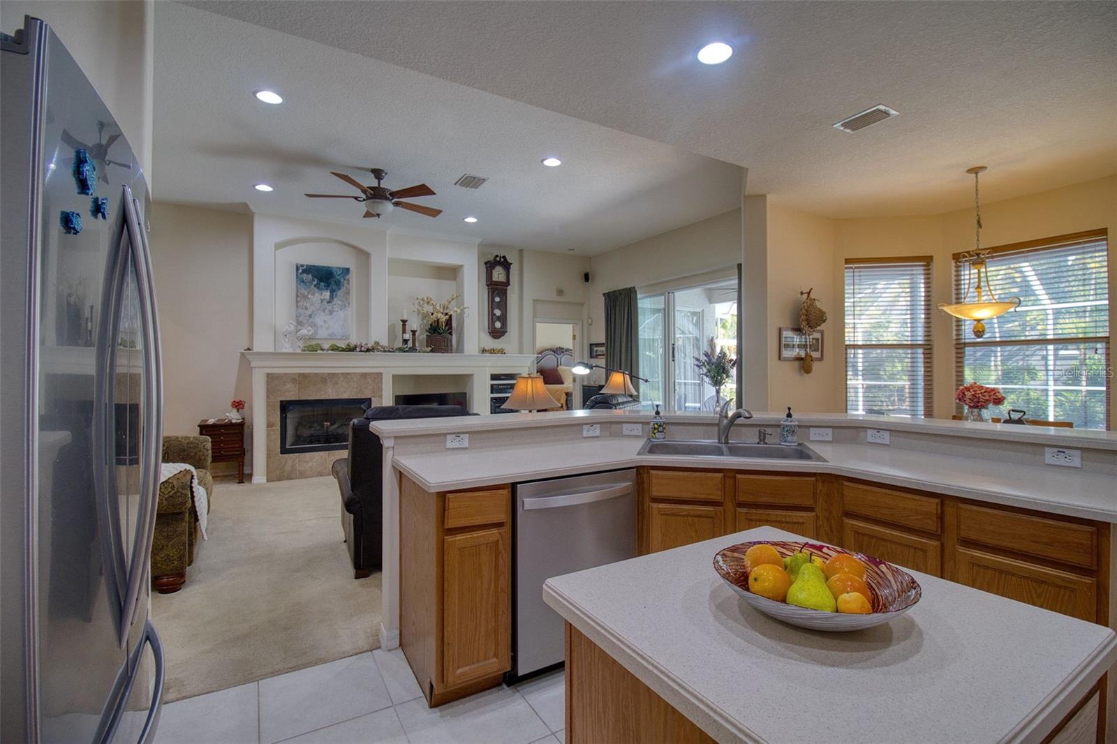 2206 HIGHLAND WOODS DR, DUNEDIN, FL, 34698