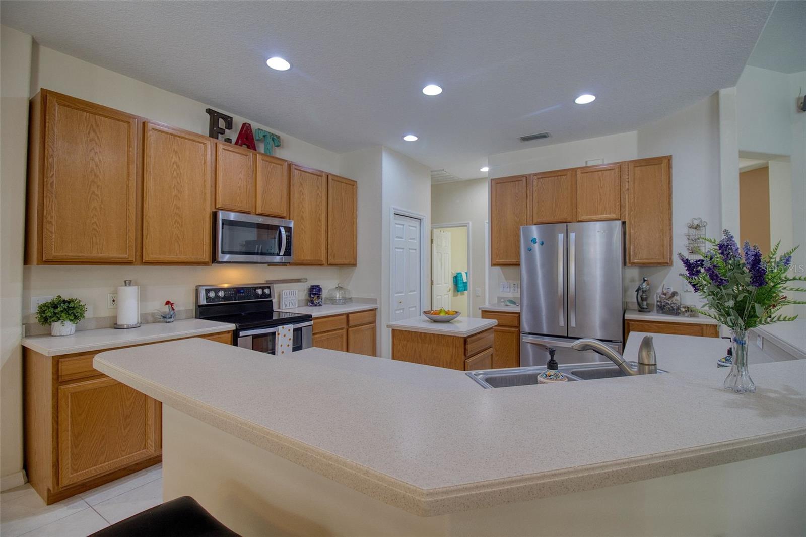 2206 HIGHLAND WOODS DR, DUNEDIN, FL, 34698