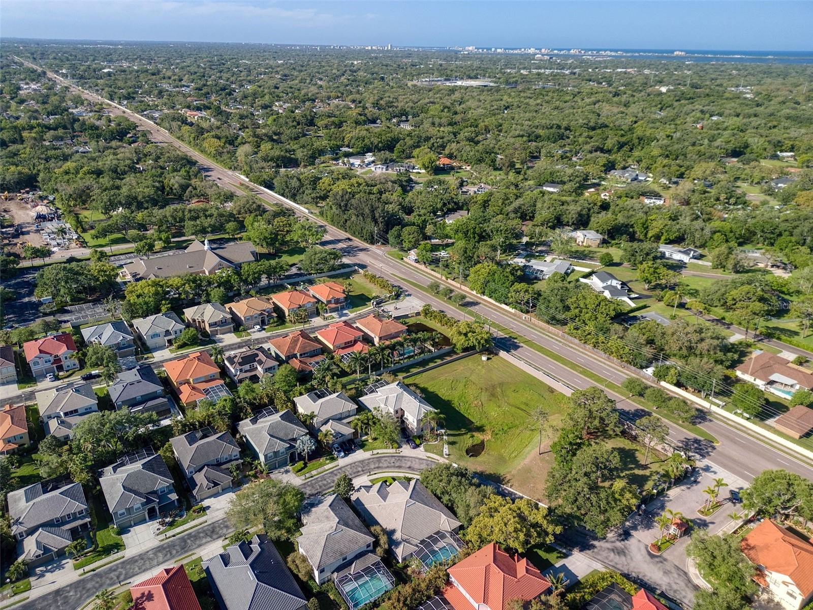 2206 HIGHLAND WOODS DR, DUNEDIN, FL, 34698