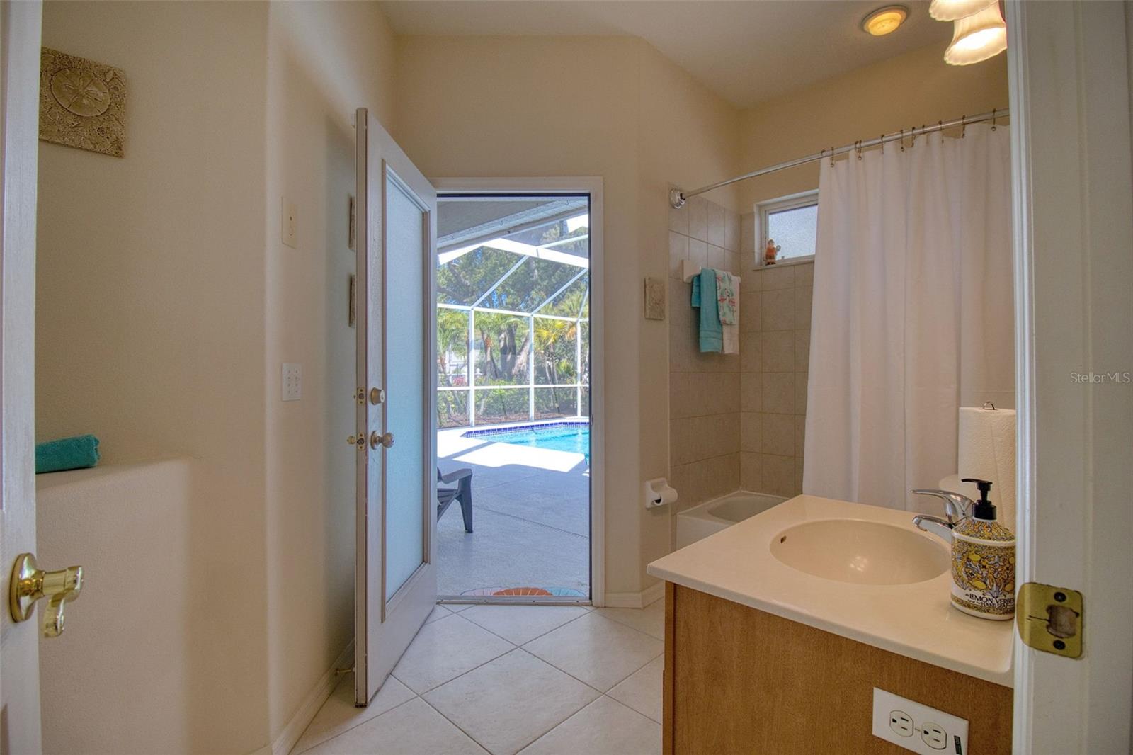 2206 HIGHLAND WOODS DR, DUNEDIN, FL, 34698