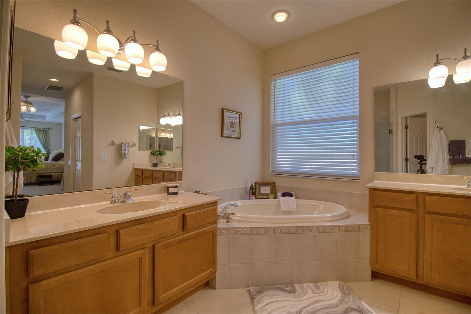 2206 HIGHLAND WOODS DR, DUNEDIN, FL, 34698