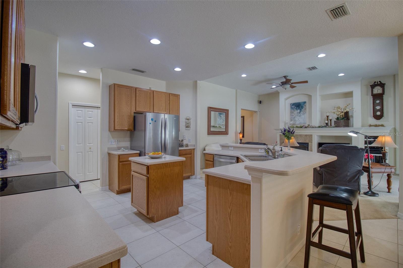 2206 HIGHLAND WOODS DR, DUNEDIN, FL, 34698