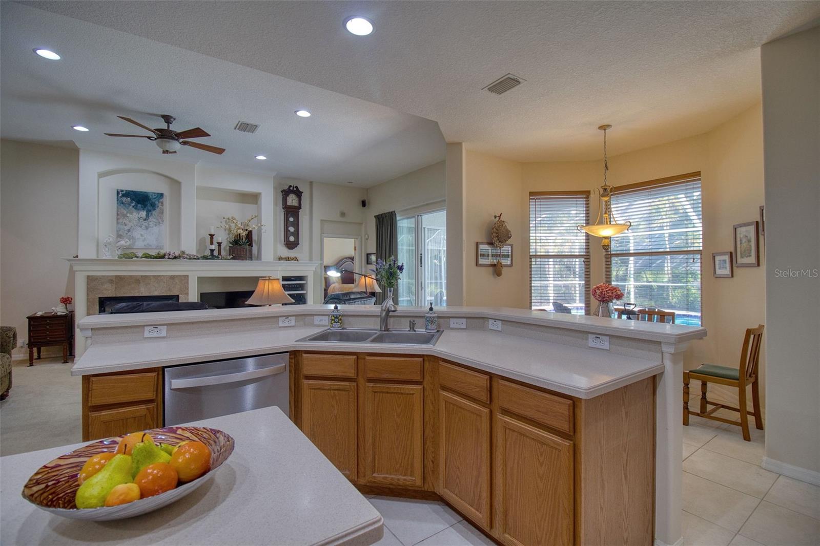 2206 HIGHLAND WOODS DR, DUNEDIN, FL, 34698