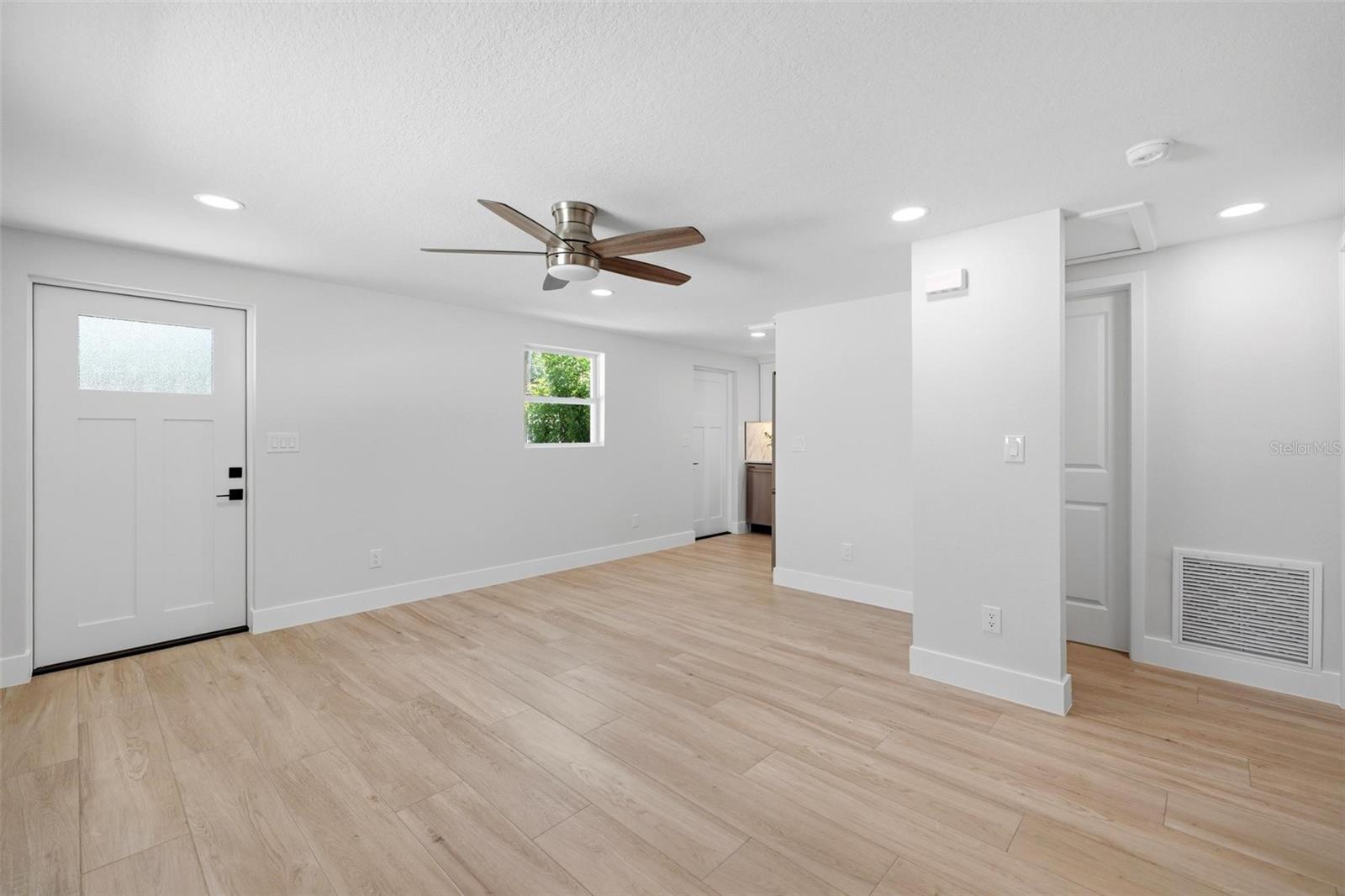 1802 ROBINHOOD ST, SARASOTA, FL, 34231