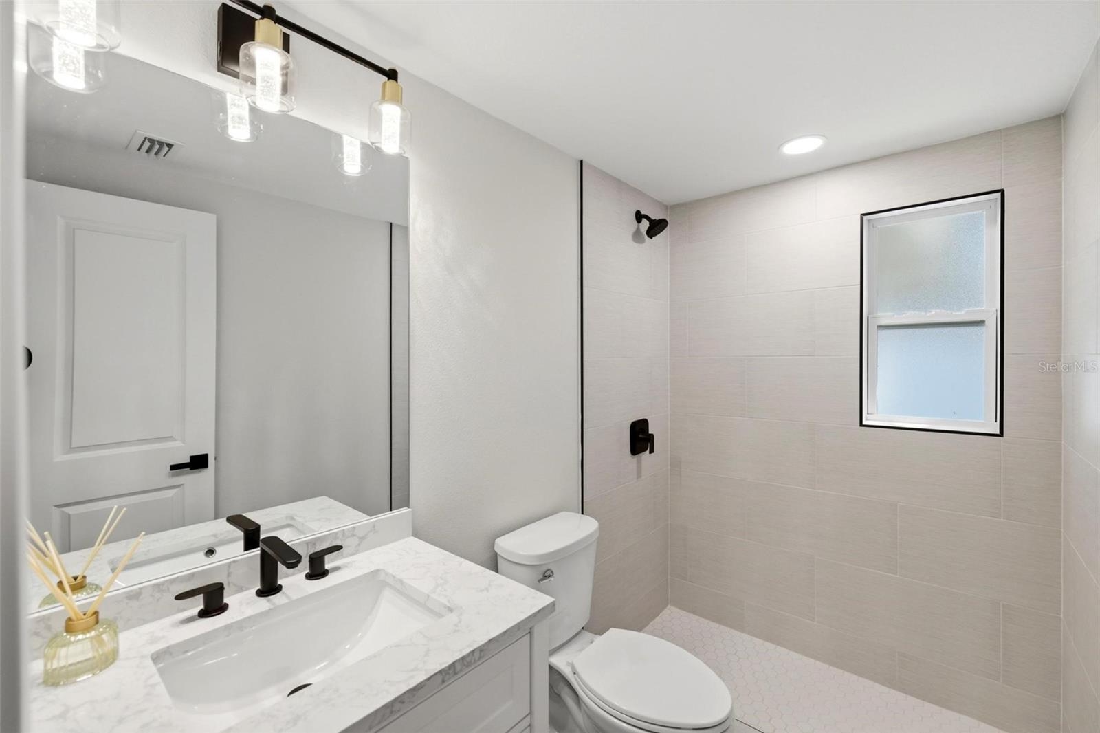 1802 ROBINHOOD ST, SARASOTA, FL, 34231