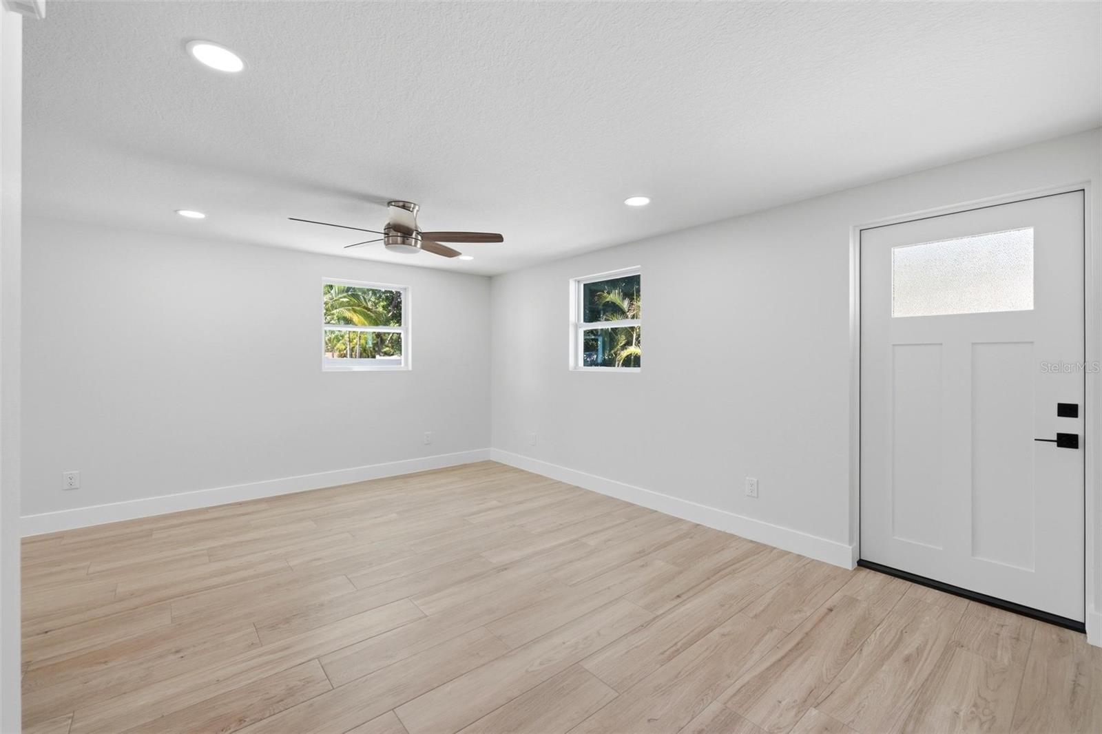 1802 ROBINHOOD ST, SARASOTA, FL, 34231