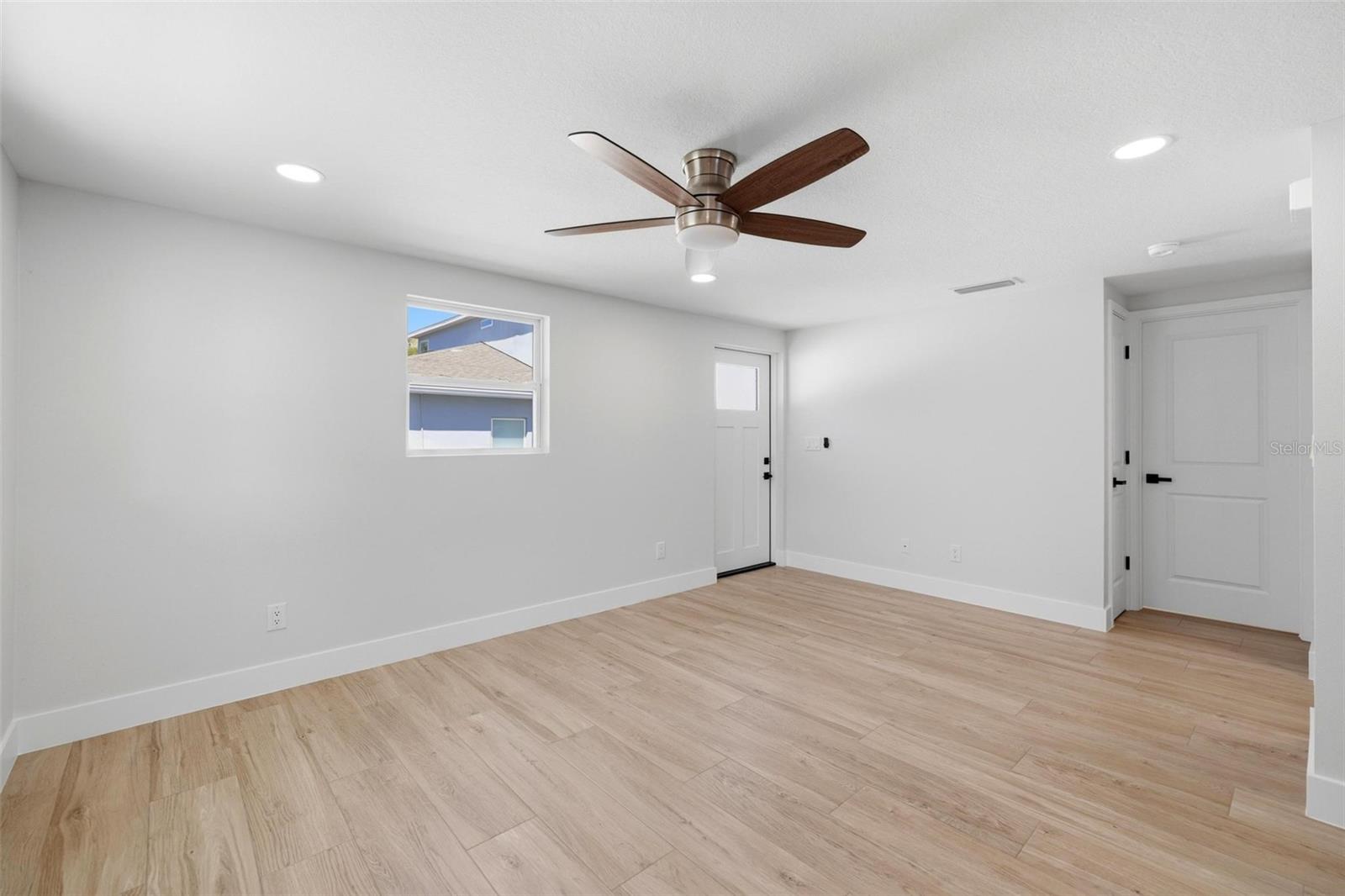 1802 ROBINHOOD ST, SARASOTA, FL, 34231