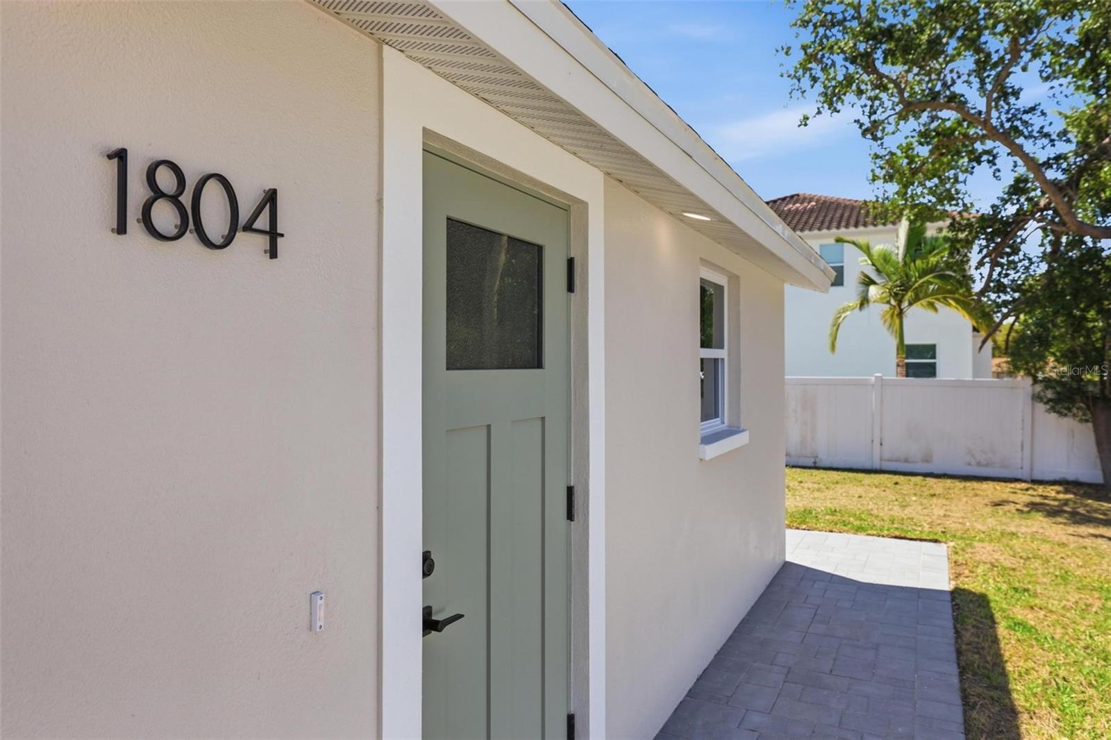 1802 ROBINHOOD ST, SARASOTA, FL, 34231