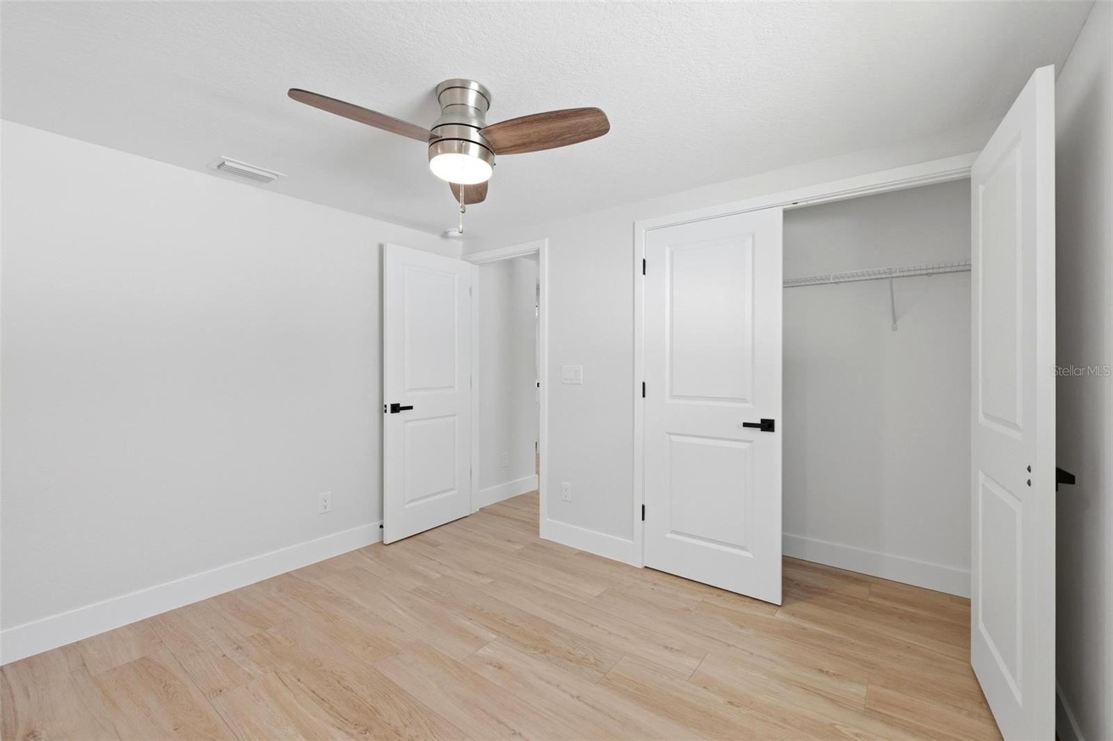 1802 ROBINHOOD ST, SARASOTA, FL, 34231