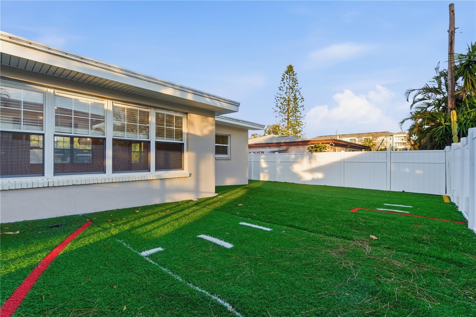 327 SUNNY LN, BELLEAIR, FL, 33756