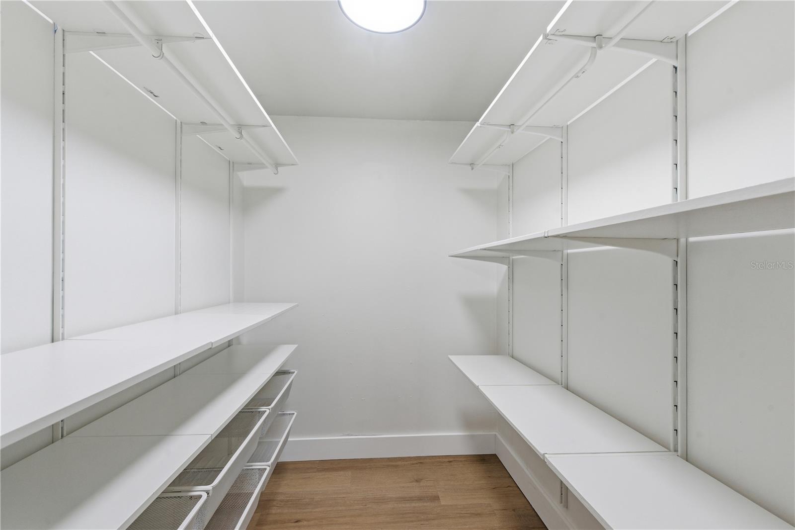 327 SUNNY LN, BELLEAIR, FL, 33756