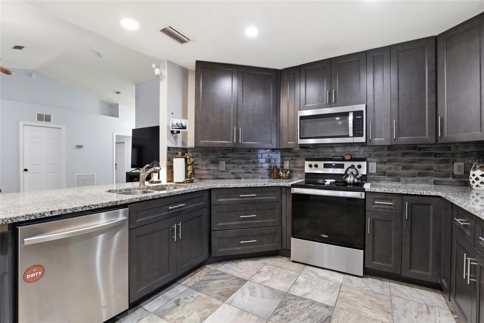 17583 NW 234TH TER, HIGH SPRINGS, FL, 32643