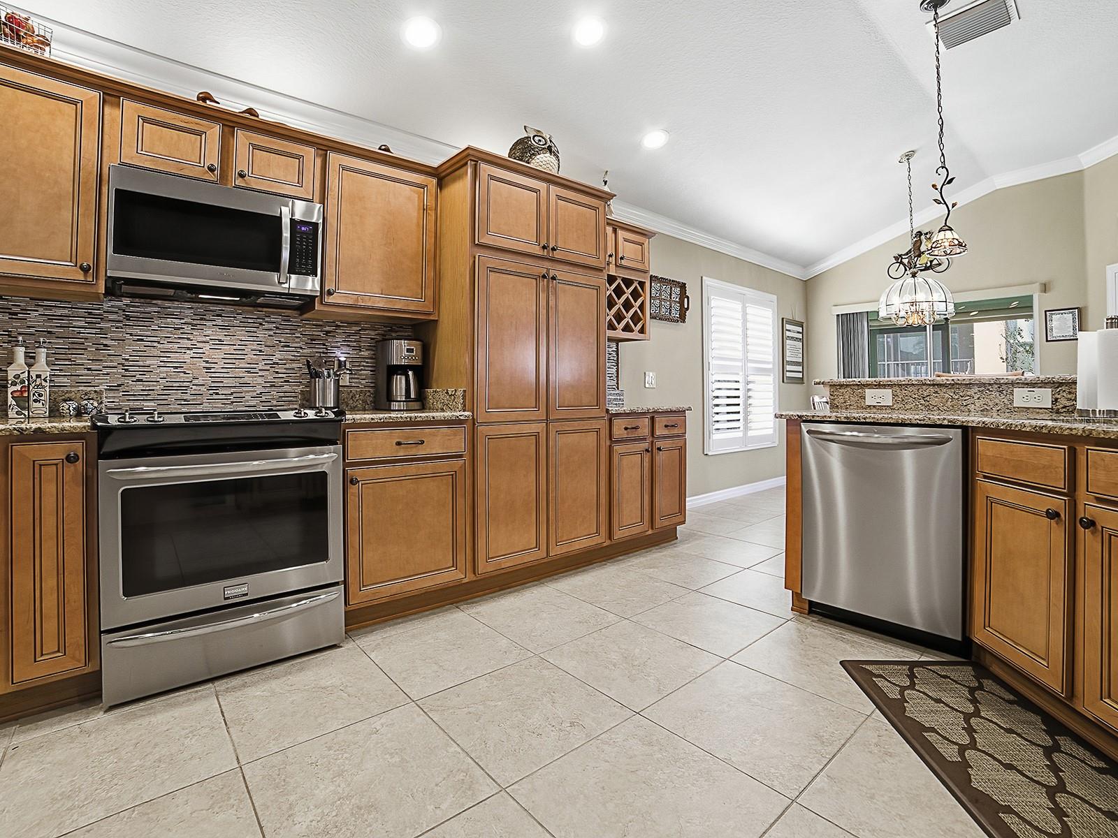 3332 DALKEITH TER, THE VILLAGES, FL, 32163