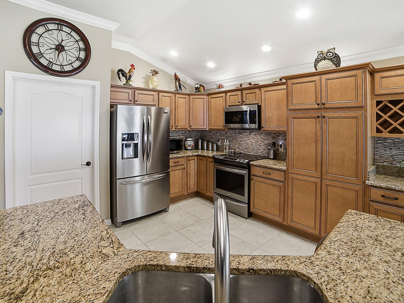 3332 DALKEITH TER, THE VILLAGES, FL, 32163