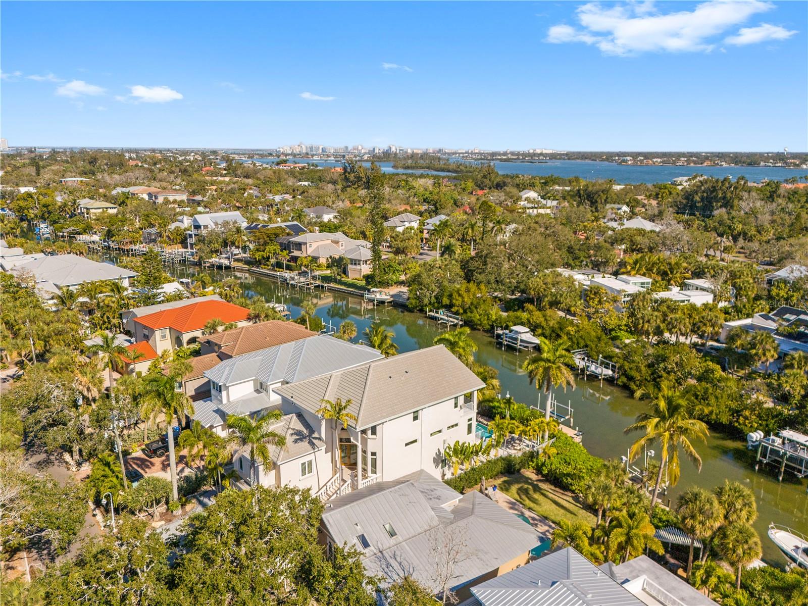 5169 OXFORD DR, SARASOTA, FL, 34242